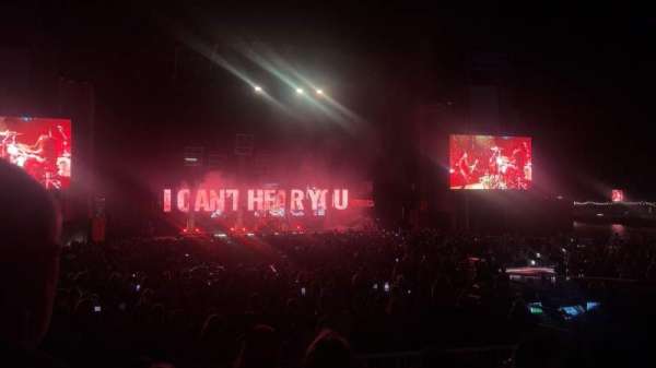 Jones Beach Theater, section: 105, row: F, seat: 7