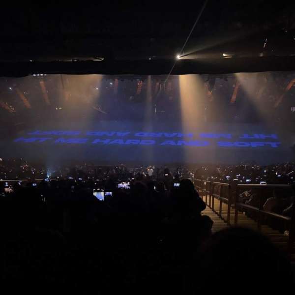 Kia Forum, section: 210, row: 22, seat: 15