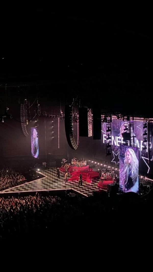 Kia Forum, section: 209, row: 11, seat: 7