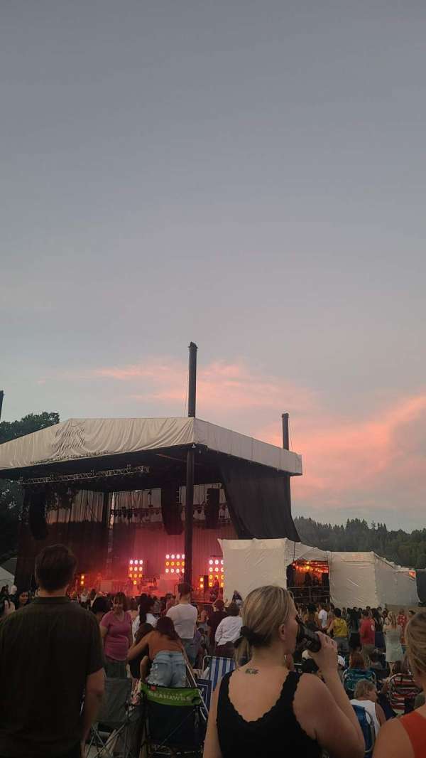 Chateau Ste Michelle Amphitheatre, section: GA LAWN
