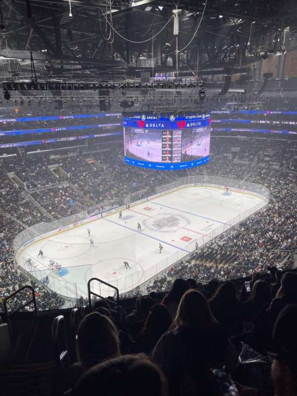 Crypto.com Arena, section: 322, row: 8, seat: 13