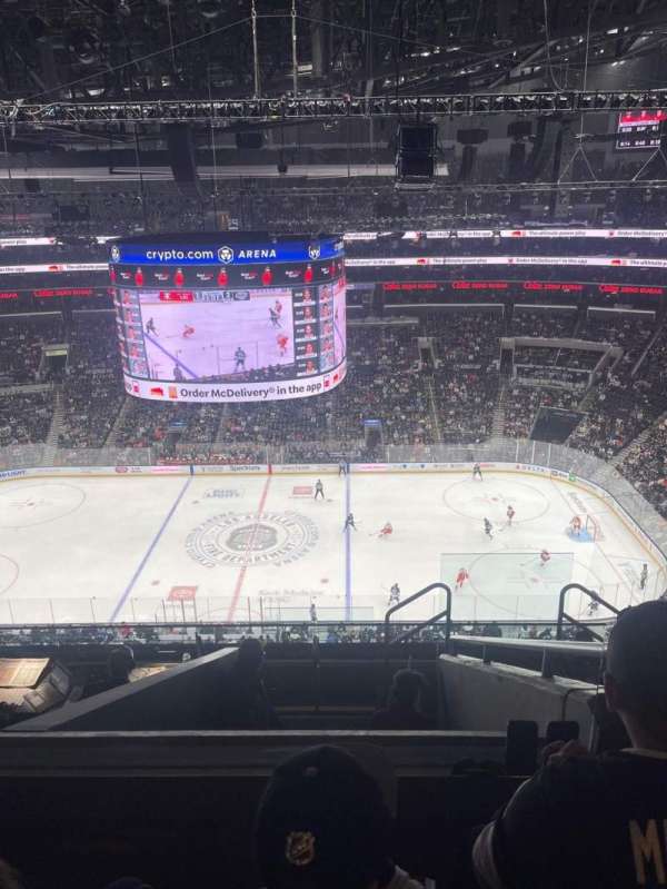 Crypto.com Arena, section: 318, row: 8, seat: 2