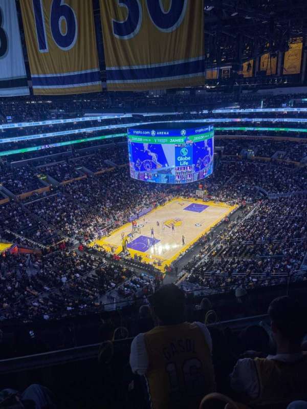 Crypto.com Arena, section: 323, row: 8, seat: 16