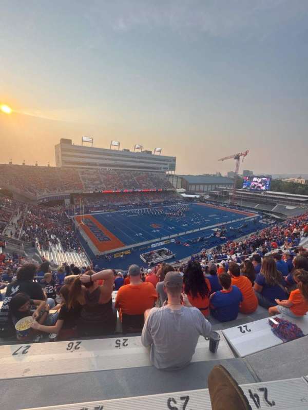 Albertsons Stadium, section: 127, row: BB, seat: 26