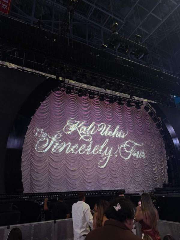 State Farm Arena, section: Floor 3, row: E, seat: 7