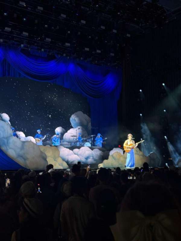Ascend Amphitheater, section: 103, row: B, seat: 8