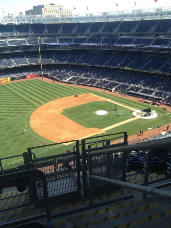 Yankee Stadium, section: 428, row: 9, seat: 1