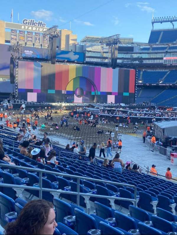 Gillette Stadium, section: 104, row: 18, seat: 9