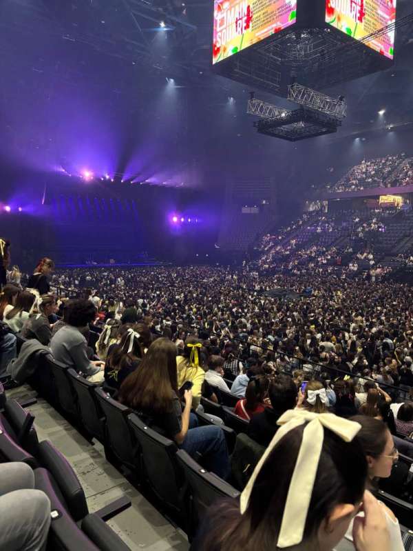 Accor Arena, section: Gradin R, row: 17, seat: 5