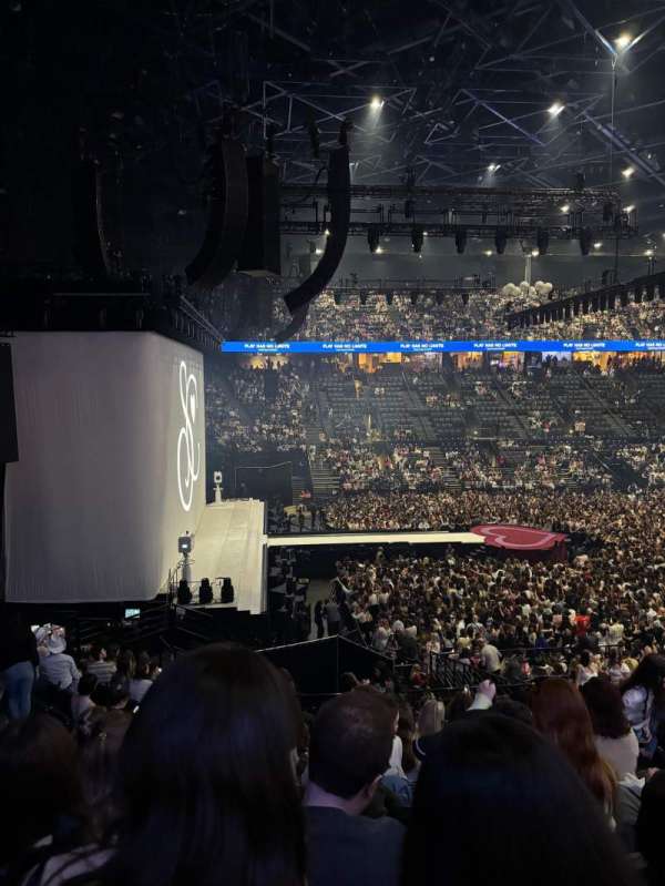 Accor Arena, section: Gradin N, row: 6, seat: 15