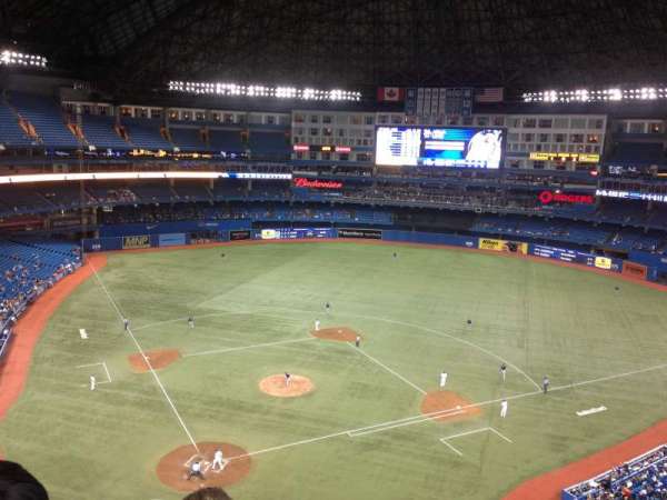 Rogers Centre, section: 522, row: 7, seat: 3