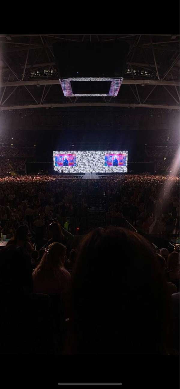 Strawberry Arena, section: 140, row: 11, seat: 152