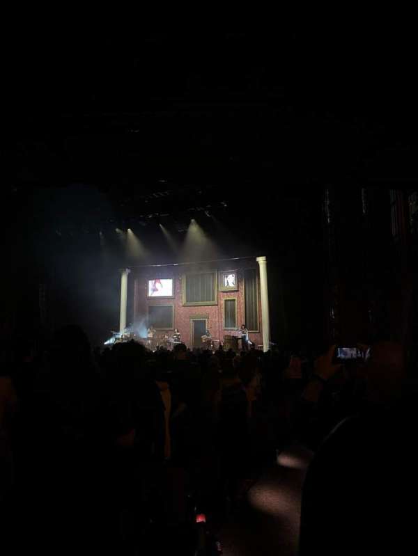 Chicago Theatre, section: MNFL2R, row: J, seat: 202