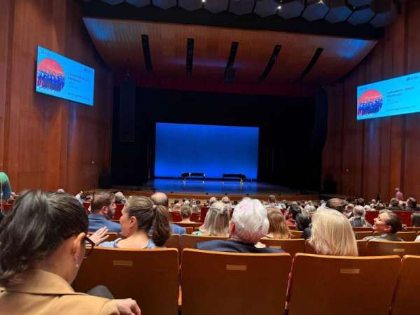 Jones Hall, section: Orchestra C, row: T, seat: 118