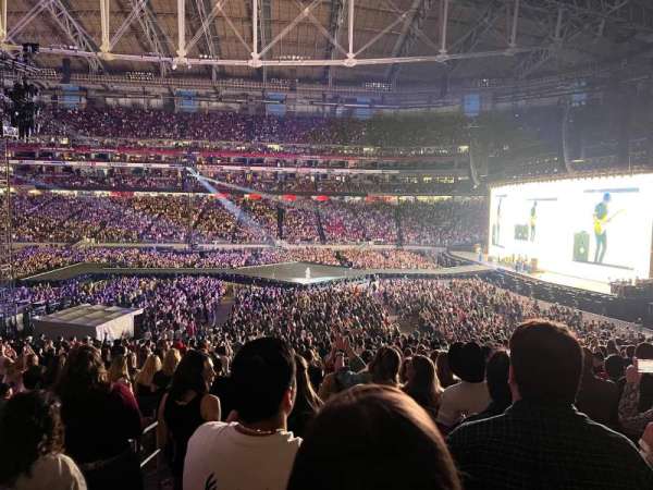State Farm Stadium, section: 106, row: 32, seat: 17