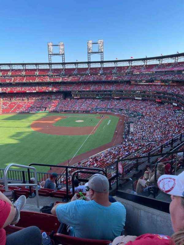 Busch Stadium, section: 369, row: 7, seat: 10