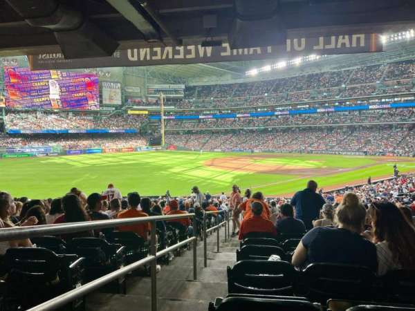 Daikin Park, section: 107, row: 39, seat: 1