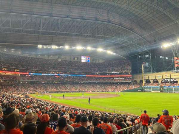 Daikin Park, section: 133, row: 27, seat: 1