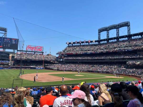 Citi Field, section: 124, row: 20, seat: 12