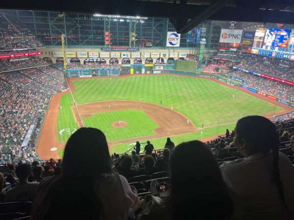 Daikin Park, section: 422, row: 16, seat: 16