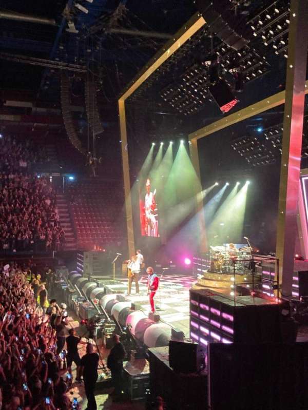 Unipol Forum, section: b19, row: 4, seat: 12