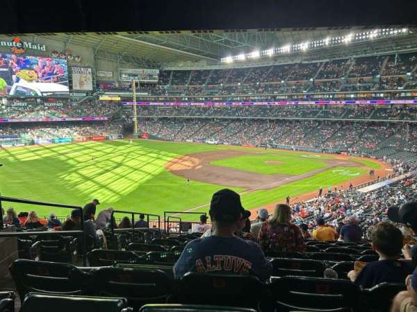 Daikin Park, section: 207, row: 12, seat: 2