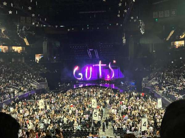 Chase Center, section: 109, row: 21, seat: 7