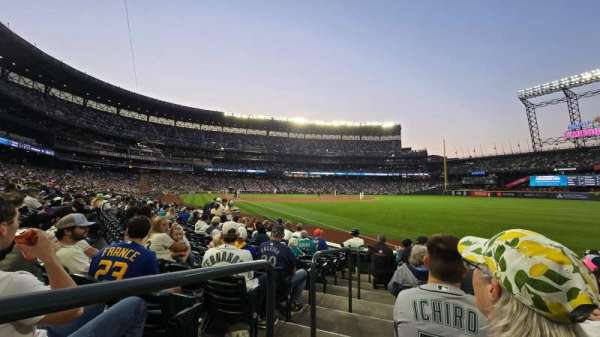 T-Mobile Park, section: 112, row: 9, seat: 16