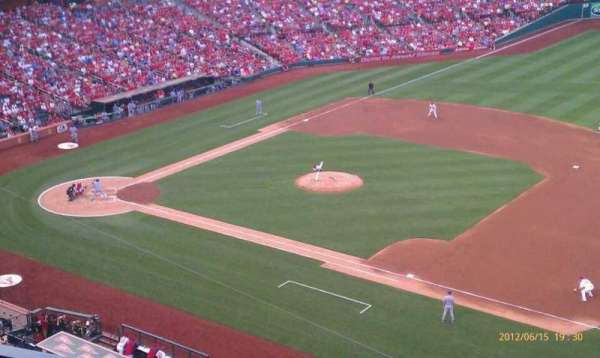 Busch Stadium, section: 339, row: 3, seat: 10