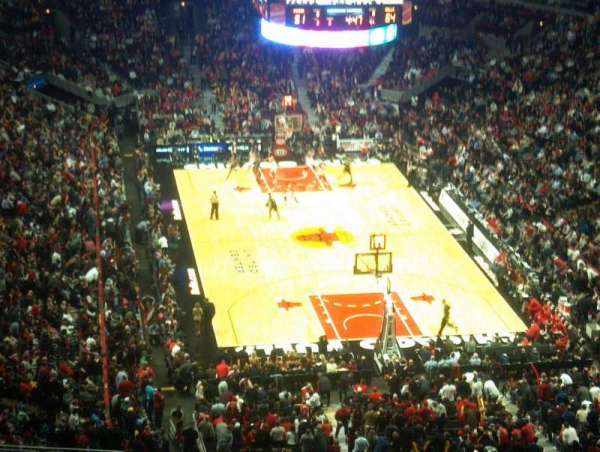 United Center, section: 310, row: 15, seat: 18