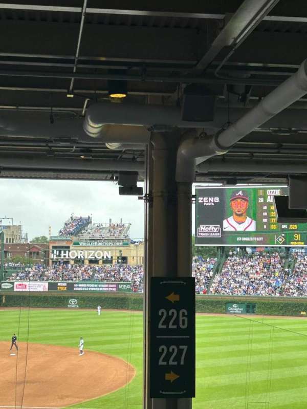 Wrigley Field, section: 226, row: 17, seat: 22