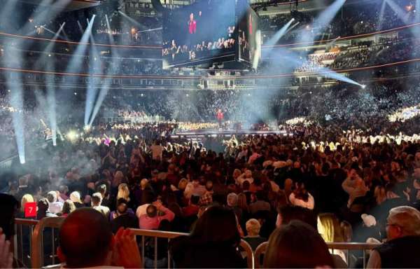 United Center, section: 107, row: 4, seat: 9