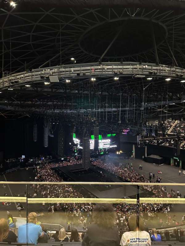 OVO Hydro, section: 327, row: X, seat: 117