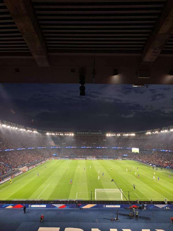 Parc des Princes, section: 312, row: 11, seat: 93