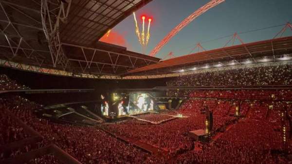 Wembley Stadium, section: 525, row: 1, seat: 338