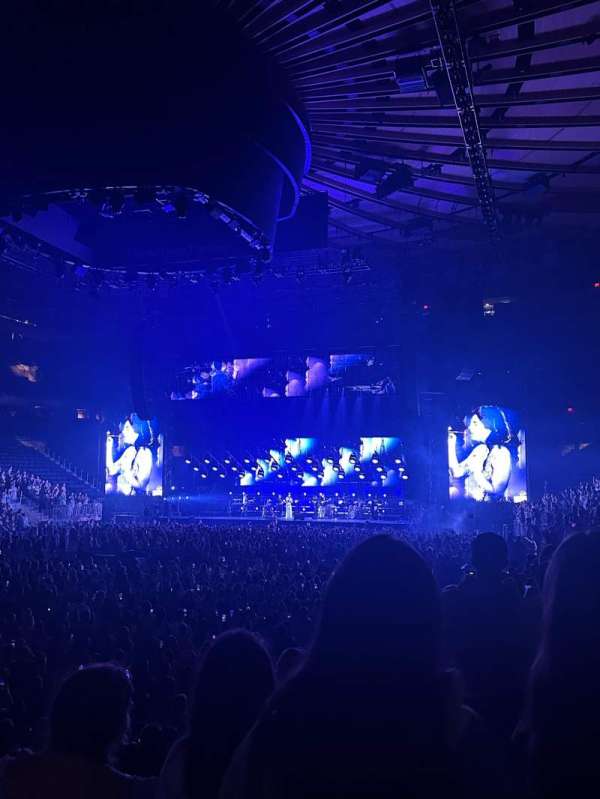 Madison Square Garden, section: 104, row: 7, seat: 11