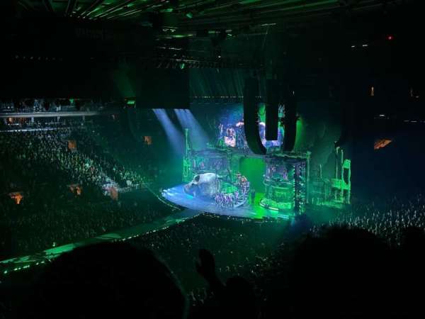 Madison Square Garden, section: 209, row: 5, seat: 11