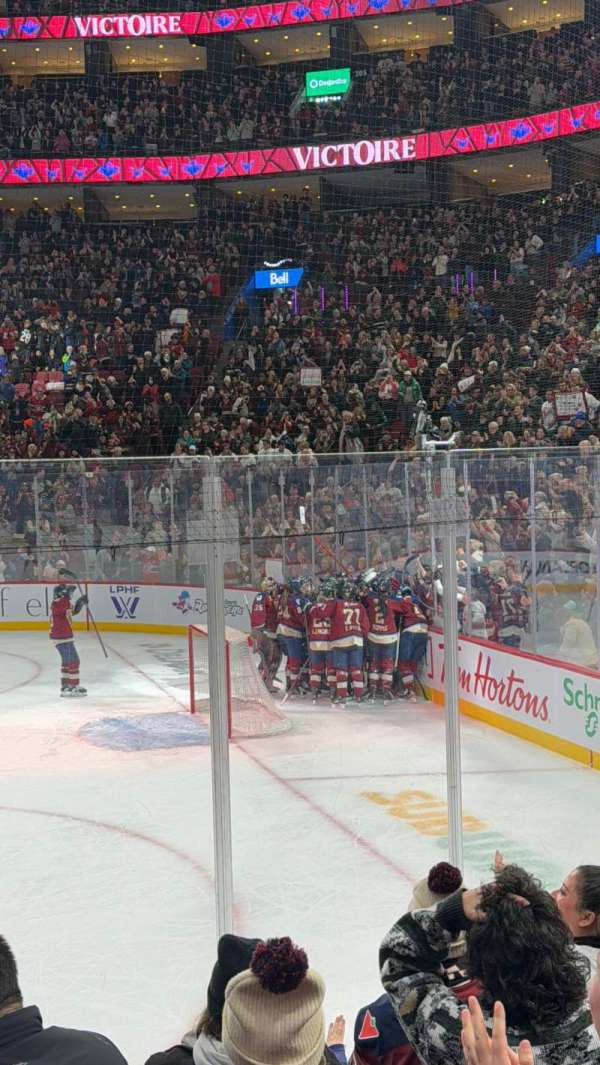 Centre Bell, section: 110, row: CC, seat: 10
