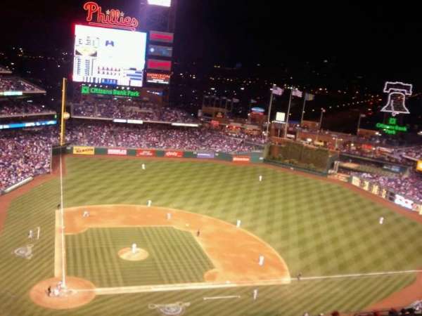 Citizens Bank Park, section: 417, row: 15, seat: 13