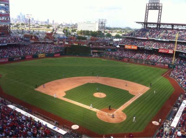 Citizens Bank Park, section: 422, row: 2, seat: 9