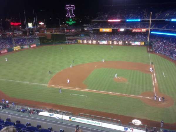 Citizens Bank Park, section: 325, row: 6, seat: 1