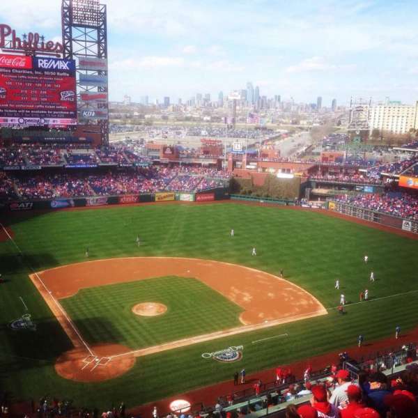 Citizens Bank Park, section: 418, row: 8, seat: 19