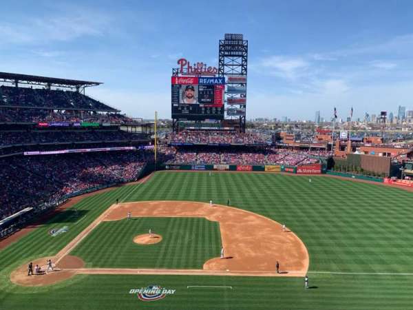 Citizens Bank Park, section: 315, row: 2, seat: 14