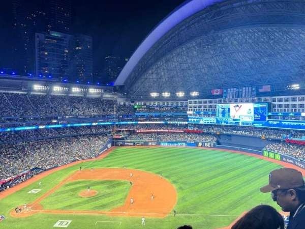 Rogers Centre, section: 517, row: 7, seat: 2