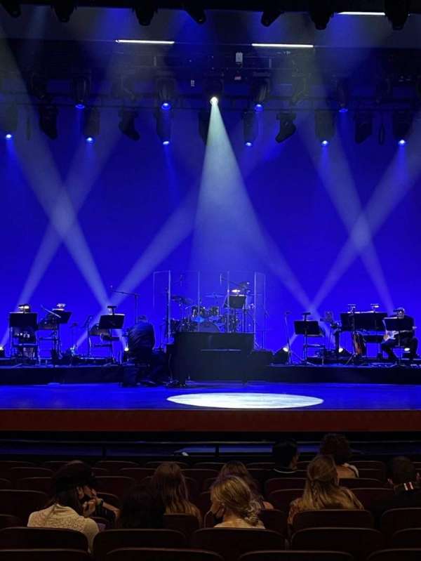 New Amsterdam Theatre, section: Orchestra C, row: M, seat: 111