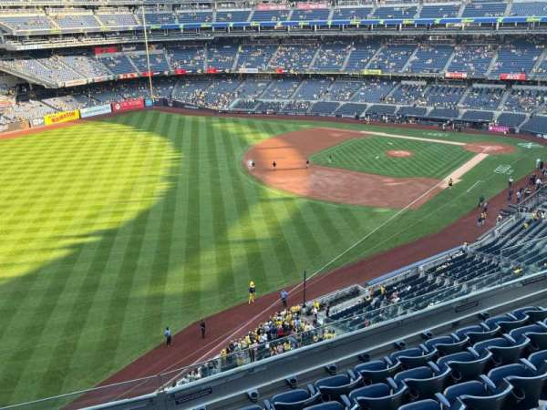Yankee Stadium, section: 331, row: 7, seat: 12