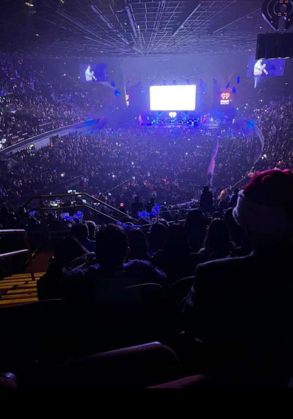 Kia Forum, section: 202, row: 8, seat: 4