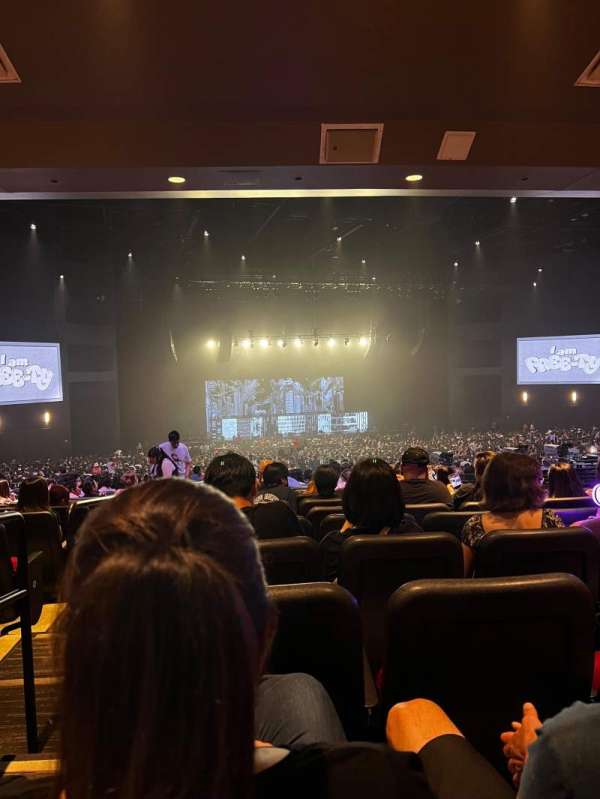 Peacock Theater, section: Loge Center Left, row: S, seat: 422