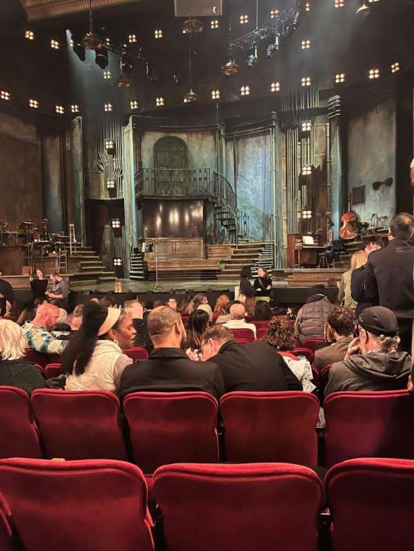 Walter Kerr Theatre, section: Orchestra C, row: N, seat: 101