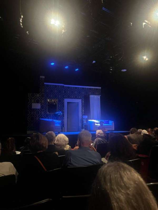 Lucille Lortel Theatre, section: Orchestra L, row: G, seat: 9